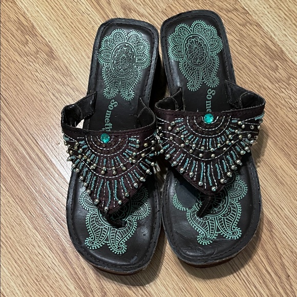 Somethin’ Else by Skechers! Women's Brown and Teal Beaded Sandals - Picture 1 of 7